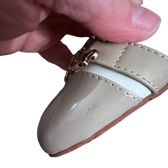 C. Wonder Tan Cream Leather Patent Ballet Flats Horse Bit Cap Toe Two-tone 7.5 - Picture 7 of 15